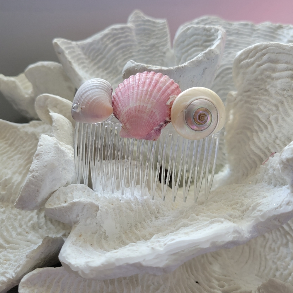 Authentic Seashell Hair Accessory - Picture 5 of 12